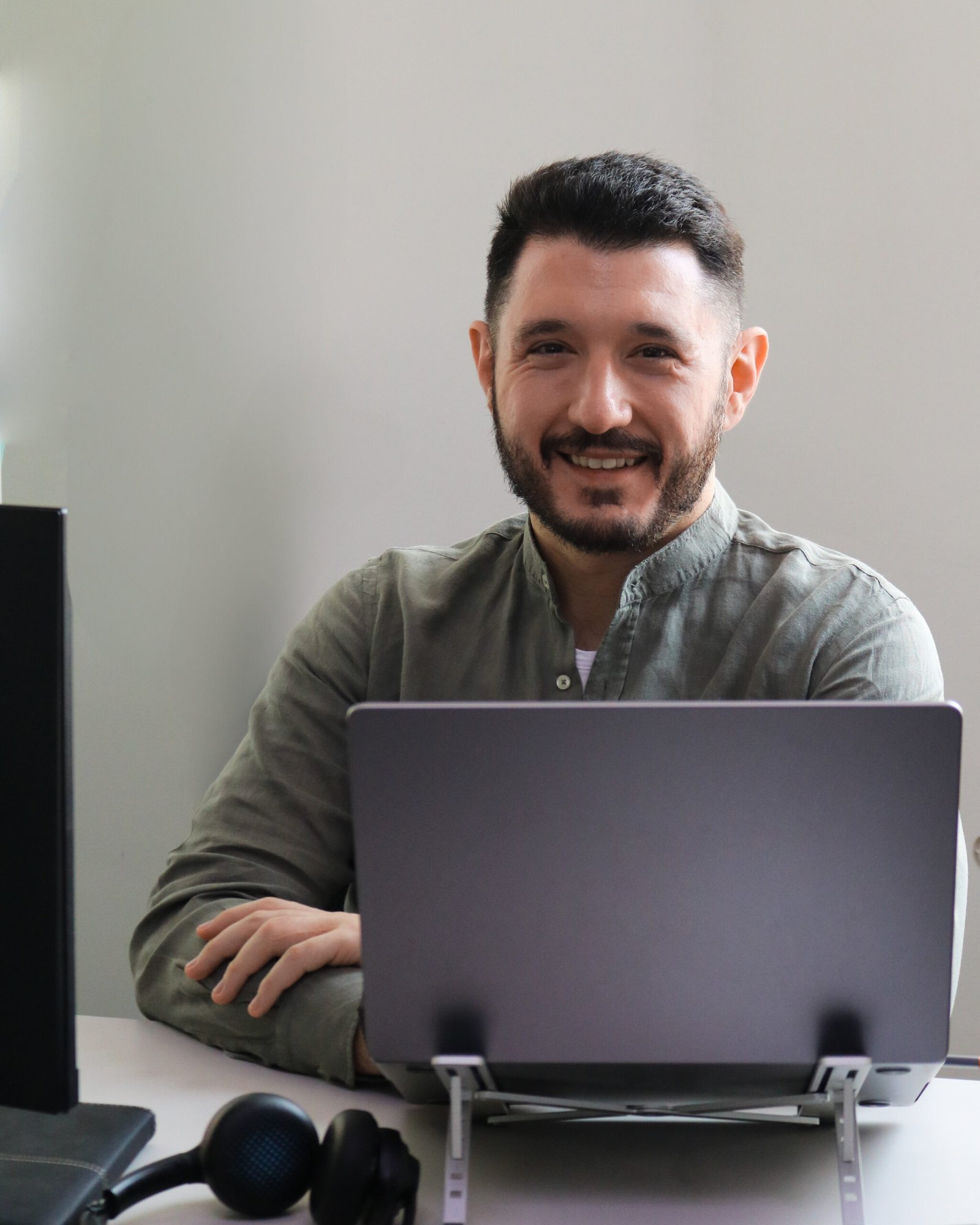 Tornike Asatiani, Founder and CEO of Edumentors